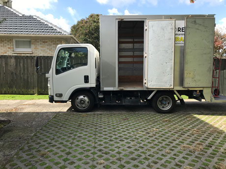 Auto Truck Tail Lift rental prices Takanini - 11m³ capacity from $100